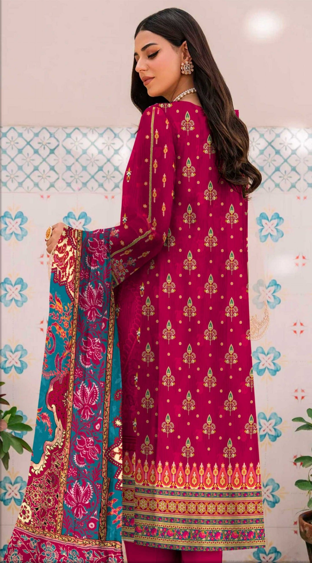 Printed Lawn 3-pc Unstitched Suit